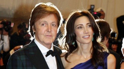 Paul McCartney har förlovat sig