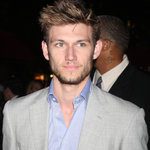 Alex Pettyfer Strippar!