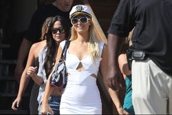 Paris Hiltons nya flirt: Hollywoodregissör