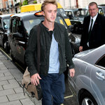 Tom Feltons nya jobb: Leverera pizzor!