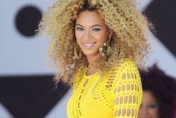 Video: Beyoncé stekhet i ny musikvideo