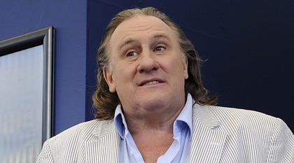 Gerard Depardieu urinerade i flygplanskabin