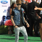 Justin Bieber avslöjar att han bär damjeans!
