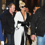 Lady Gaga ser annorlunda ut… eller ska vi säga normal?