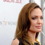 Journalist stämmer Jolie