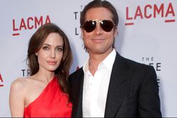 Brad hittade Angelina storgråtandes i duschen