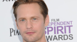 Elizabeth Olsens flirt med Skarsgård