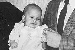 Se Daniel Westling som bebis
