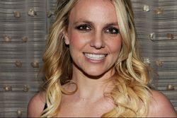 Signat och klart – Britney ny domare i X Factor