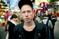 Erik Hassle: "Ge relationerna tid och sköt om dem"