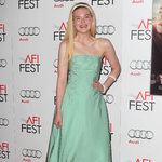 Lillasystern har vuxit upp! Elle Fanning är söt som socker i Oscar de la Renta!