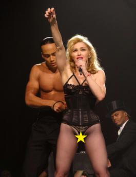 Madonnas scenkläder hamnade på sniskan