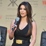 Fansen är rasande! Kim Kardashian har hamnat i blåsväder efter kontroversiella tweets!