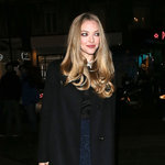 Amanda Seyfrieds outfit är definitionen av preppy och chic!