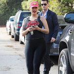 Gravida Amber Rose ute på husjakt tillsammans med en snygging!