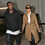 Här lämnar Kim Kardashian och Kanye West sjukhuset!
