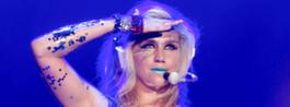 Popstjärnan Kesha: Gillar inte bara män