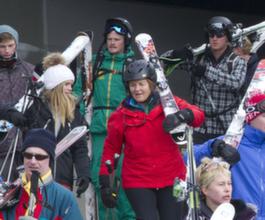 Prins Harry på romantisk skidresa