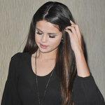 Selena Gomez har förbjudit Justin Biebers musik på Spring Breakers-festen!