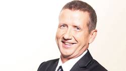 Martin Timells nya program – fyllt av humor Martin Timells nya program – fyllt av humor