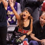 Rihanna är uppenbarligen ett stort fan av Los Angeles Lakers!