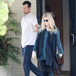 Fergie och maken Josh Duhamel på söndagsmässa i kyrkan!