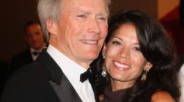Clint Eastwood skiljer sig efter 17 år