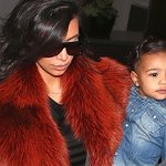 Kim Kardashian och North West anlände till LAX!