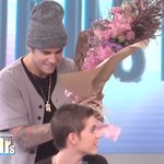 Kolla in när Justin Bieber överraskar ett ovetandes fan!