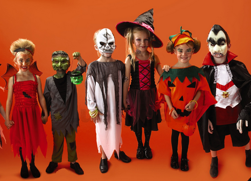 Handla Halloweenkläder online