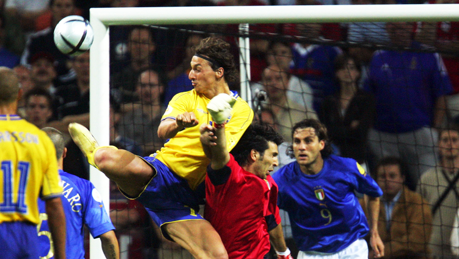 8 svenska Zlatan-mål som fick tiden att stå still