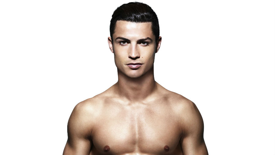 Ronaldos fysik sågas: ”Är inte en fotbollsspelares kropp”