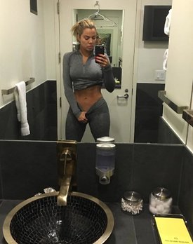 Khloe Kardashian slog tillbaka mot Photoshop-hatarna