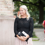 Bildspel: Mette-Marit och Haakon på minnesceremoni – fem år efter Utöya