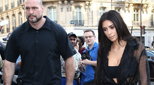 Kim Kardashian sätter ihop "supergrupp" med militärer och CIA-agenter