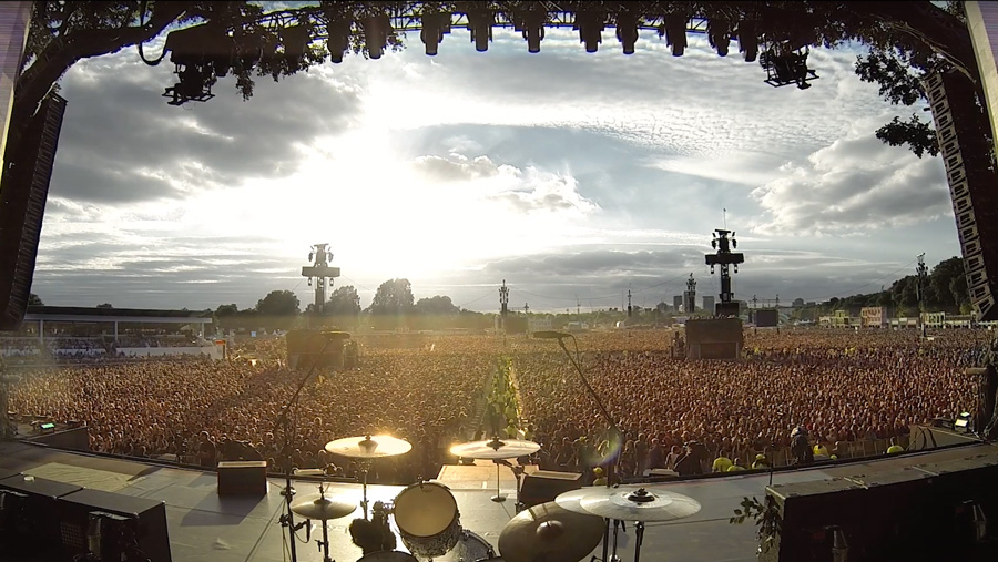 Gåshud när 65 000 människor sjunger ”Bohemian Rhapsody”