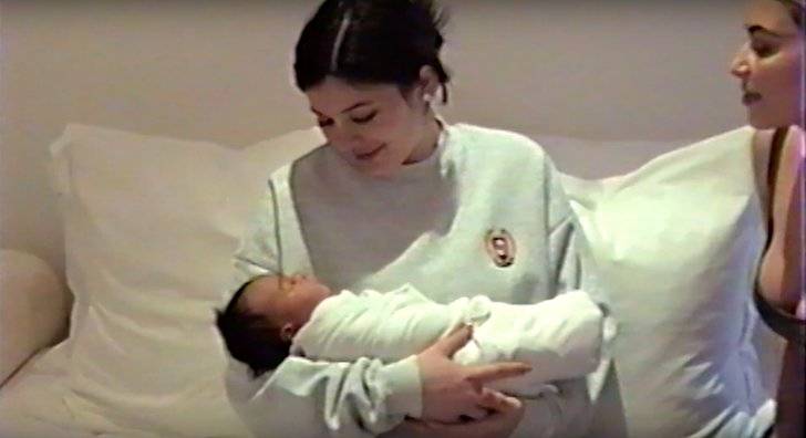 Här är första videon på Chicago West – Kim och Kanyes nyfödda dotter